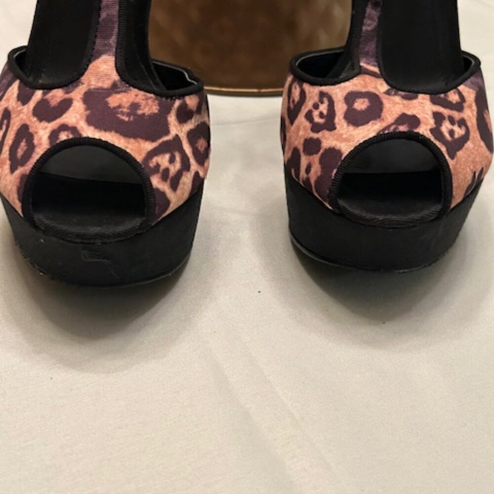 ALDO metal stiletto heels with leopard and hot pink/red floral pattern - Picture 10 of 10